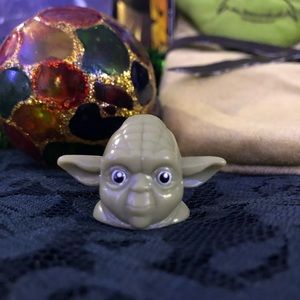 Yoda- “Kinder Egg Surprise” Star Wars Toy Bust